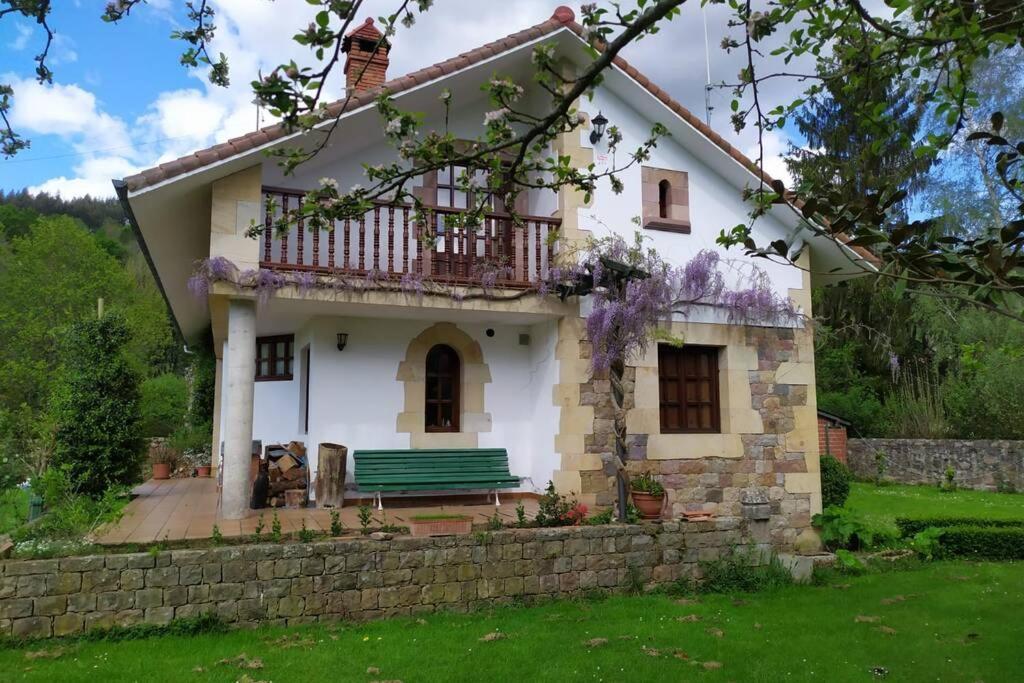 Casa Las Lindes Valle De Cabuerniga , Cantabria ภายนอก รูปภาพ